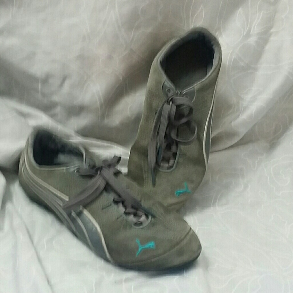 Grey on grey Puma tennis shoes
